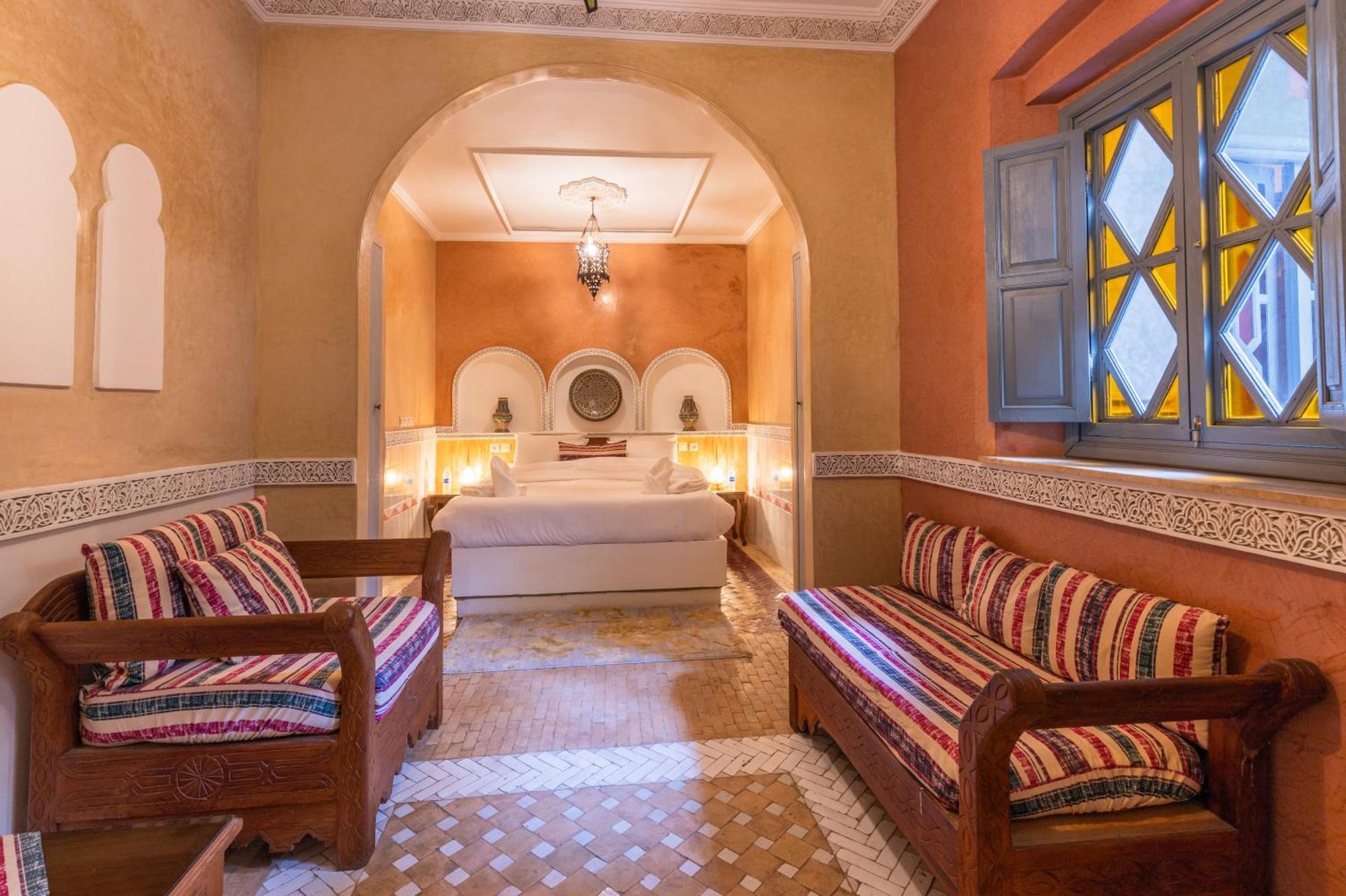 Hotel Riad Aicha Marrakech à Marrakesh Extérieur photo